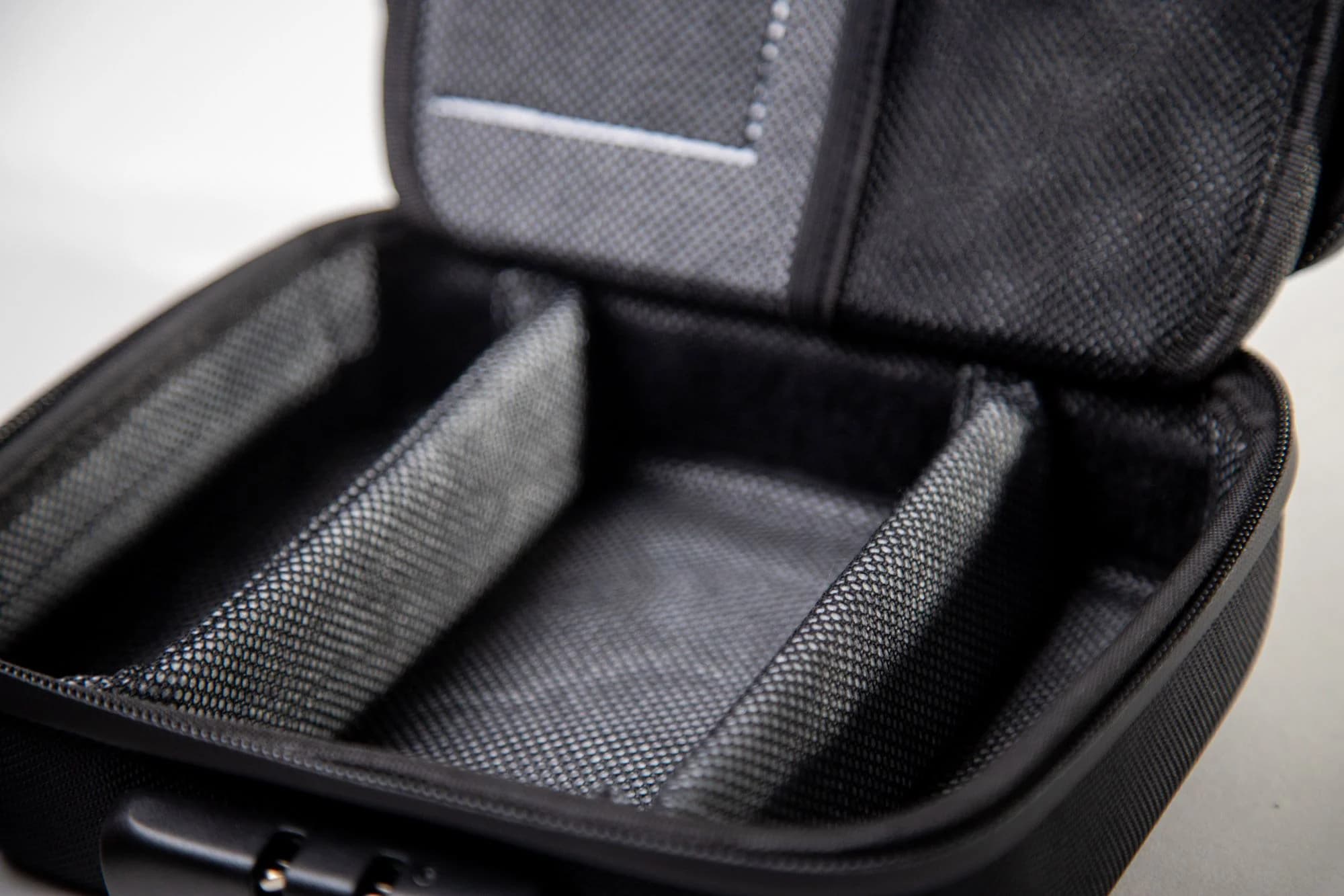 LockGreen Stash Box — dividers